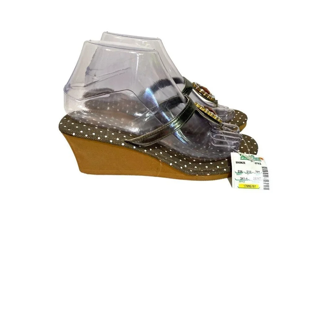 New Wedge Sandals with Rhinestone Gemstone Accent Women's‎ Size 7 NWT